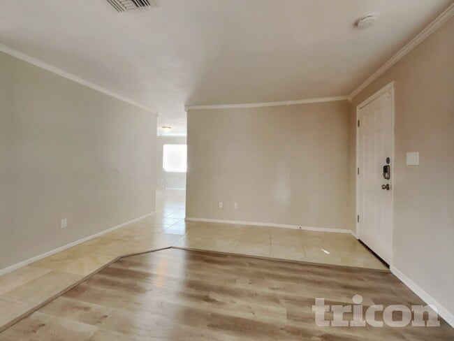 Photo - 2166 Timber Ln