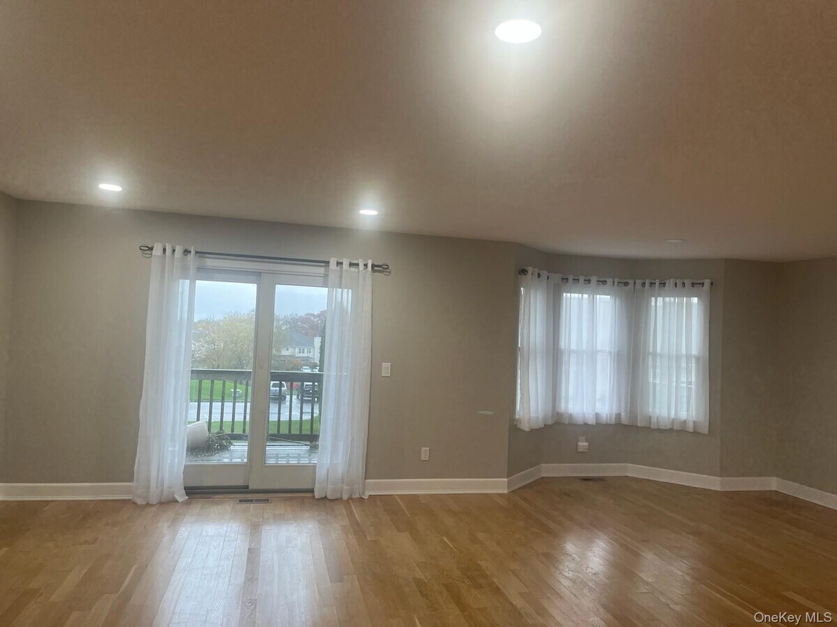 Photo - 706 Willow Pond Dr Rental