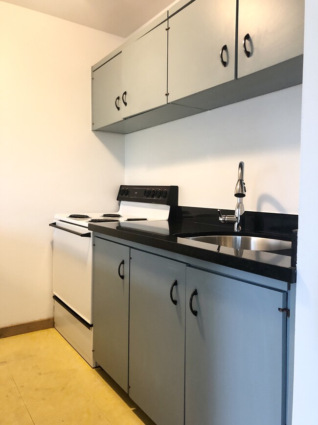 Photo - Bayview Apartments