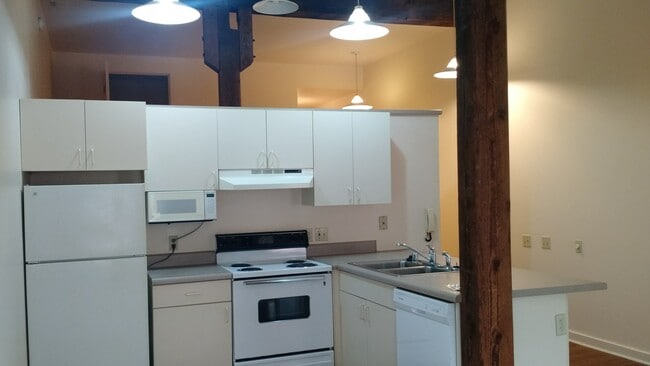 Photo - Dunlap Square Apartments