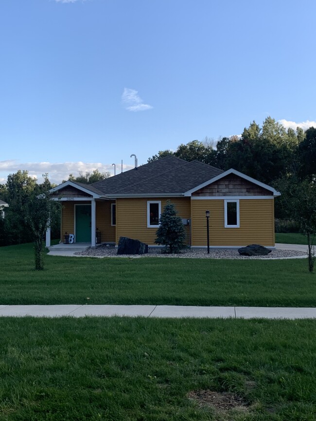 Photo - 2605 W 1100 N House