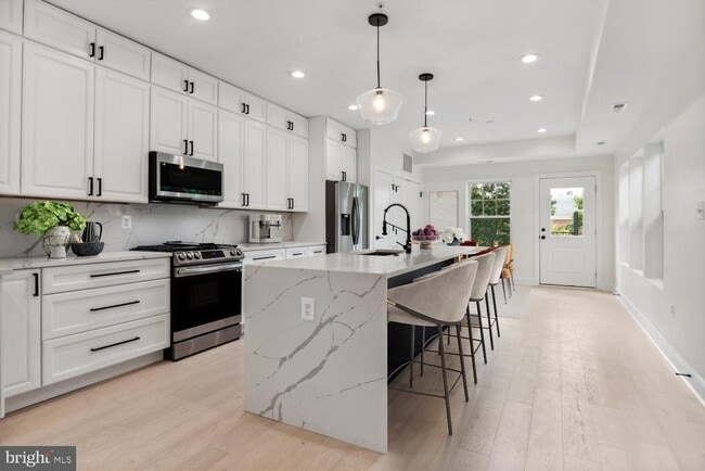 Photo - 1232 Trinidad Ave NE