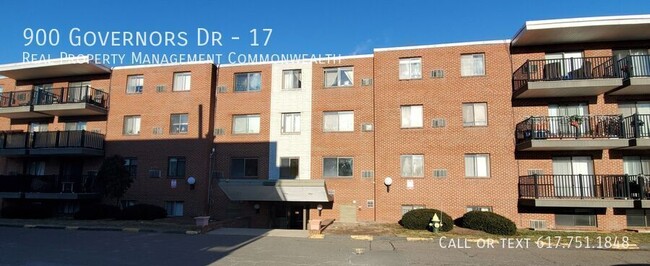 Building Photo - 900 Governors Dr Unit 17