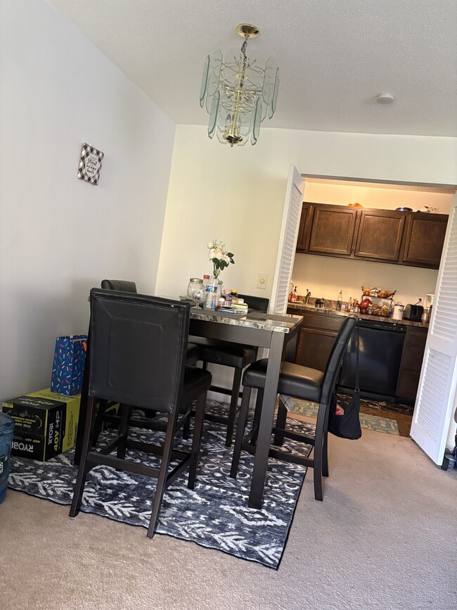 Photo - 962 High Path Rd Unidad 962