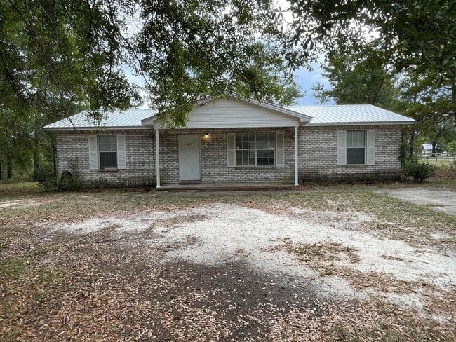 Building Photo - 487 Woodlawn Rd