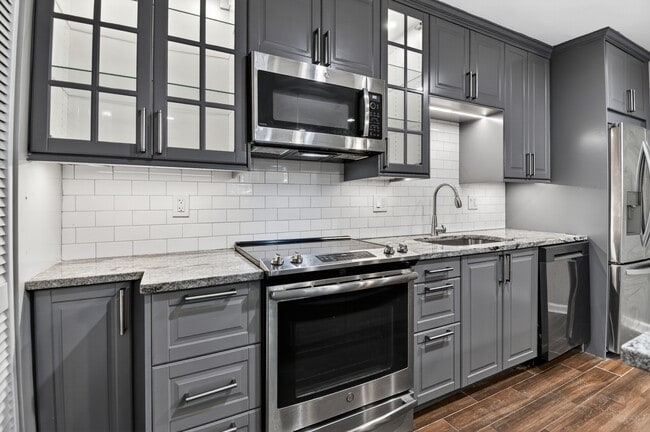 Photo - 600 Q St NW Unit B
