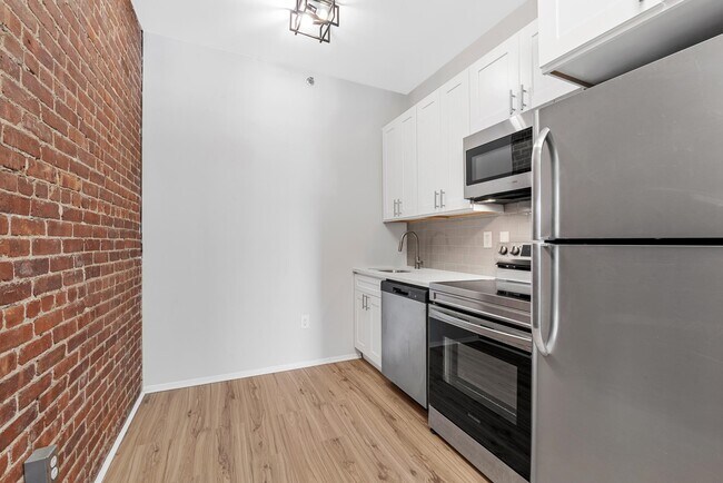 Photo - 308 Madison St Unit 4B