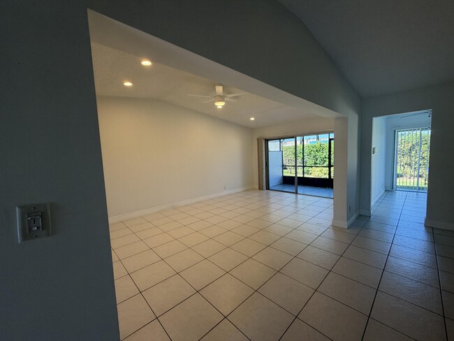Photo - 15729 Bottlebrush Cir