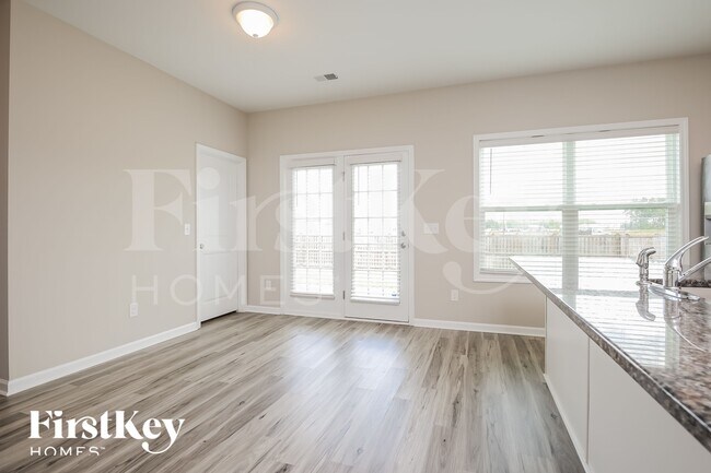 Photo - 138 Clydesdale Cir