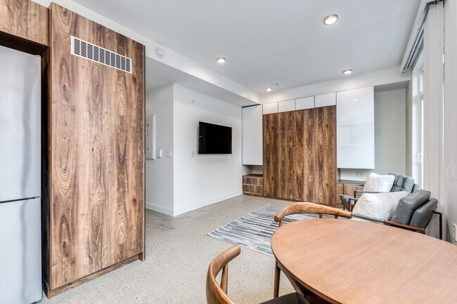 Photo - 1170 Barclay St Unit 201