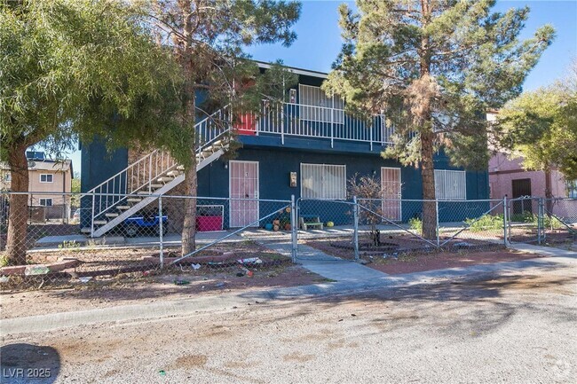 Building Photo - 4721 Cessna Ave Rental