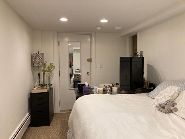 Photo - 59 Pinckney St Unidad B