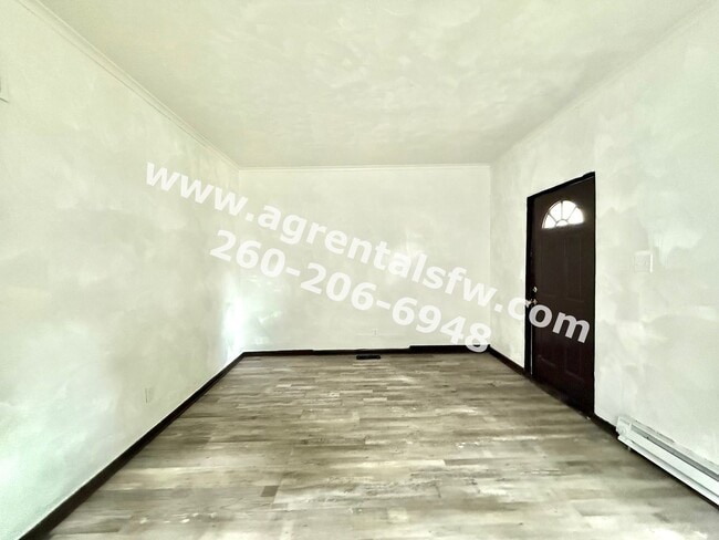 Photo - 3 Bedroom House - Section 8 OK!