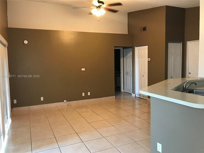 Photo - 9999 Summerbreeze Dr Unit 315