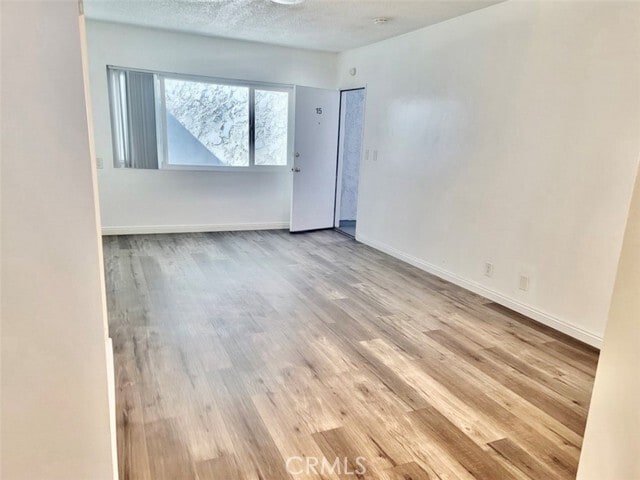 Photo - 12926 Doty Ave Apartment Unit 15