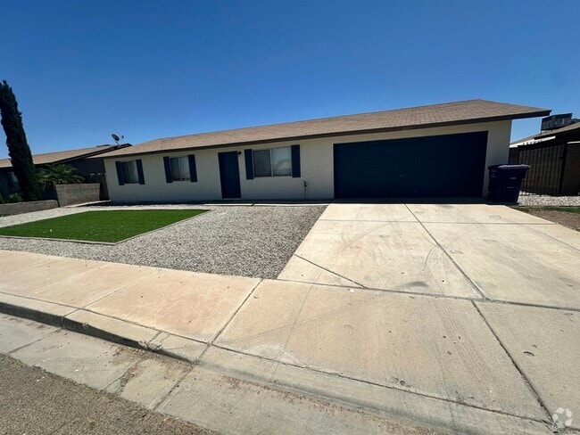 Building Photo - 4657 W 21st Ln Rental