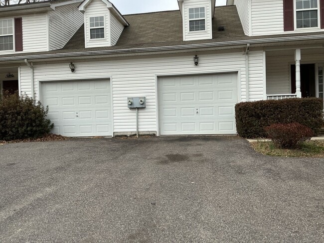 Photo - Country Living at its Best!