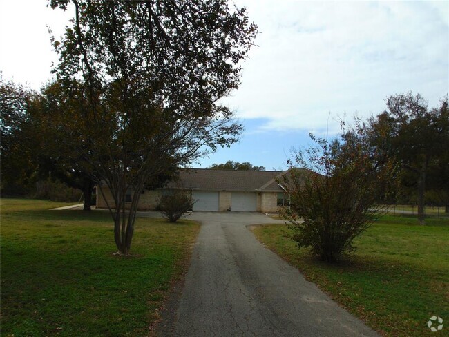 Building Photo - 27005 Ranch Rd 12 Rental