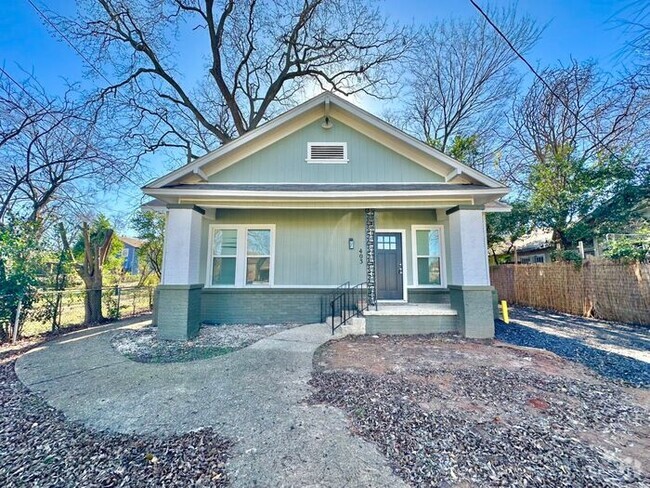 Building Photo - Tour Today! Newly Remodeled 1 Bedroom 1 Ba... Rental