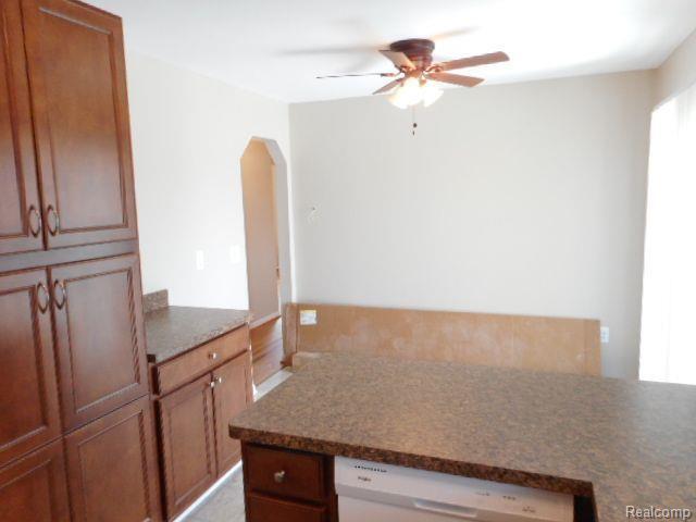 Photo - 25159 Normandy St