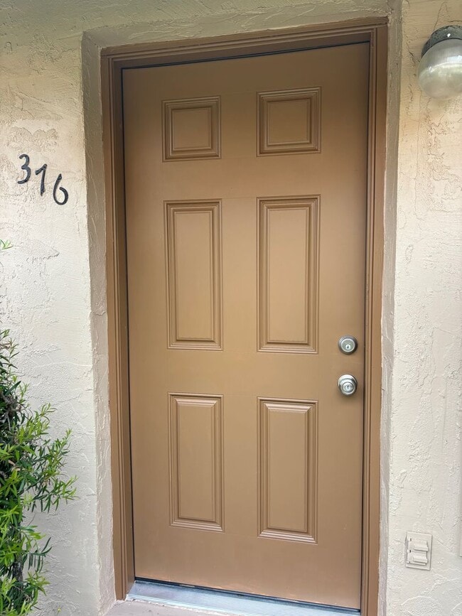 Photo - Available Now in Winter Garden