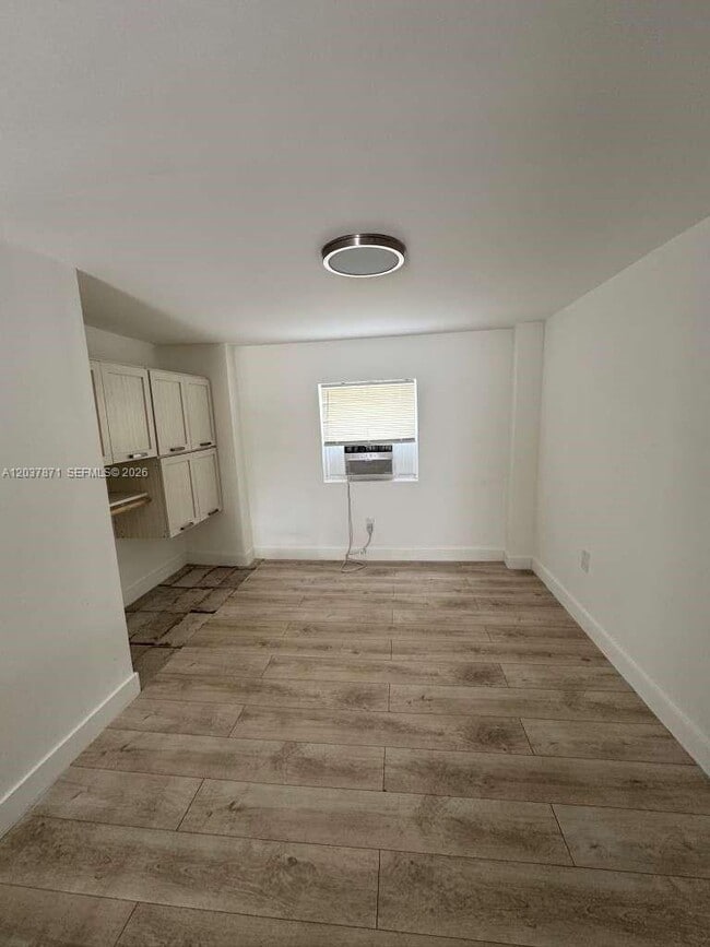 Photo - 17301 NE 19th Ave Unit 3