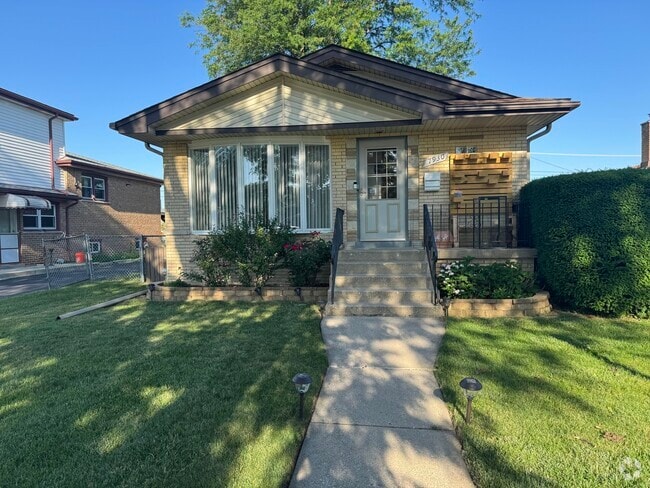 Building Photo - 7930 McVicker Ave Rental