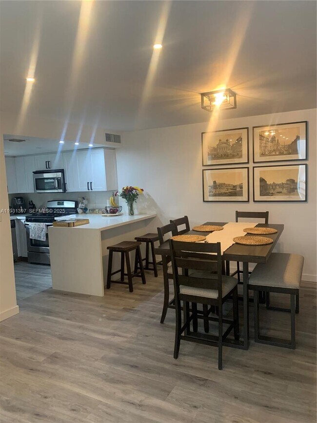 Photo - 6604 SW 114th Ave