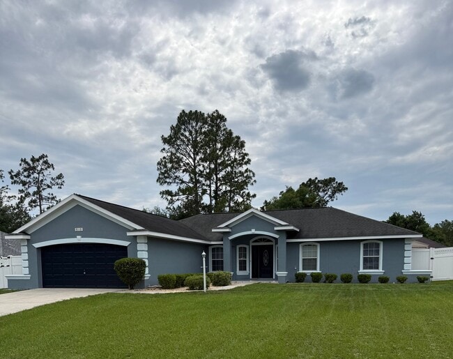 Building Photo - 8118 SW 132 Loop