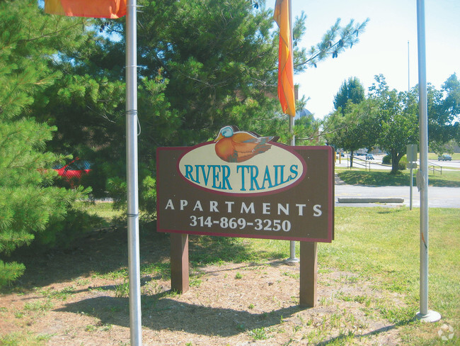 Building Photo - Rivertrail Apartments