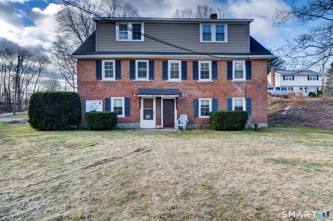 Building Photo - 8 Maple Ave