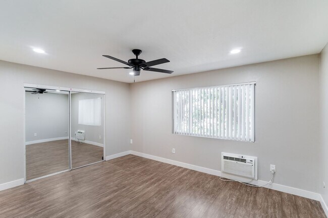 Country Squire Apartments