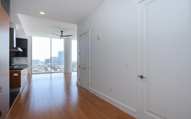 Photo - 2727 Kirby Dr Unit ID273.2