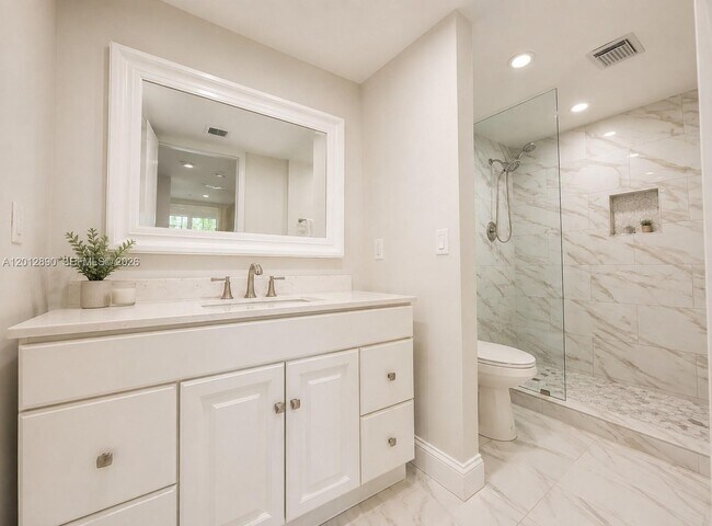 903 Cypress Terrace Unit 205