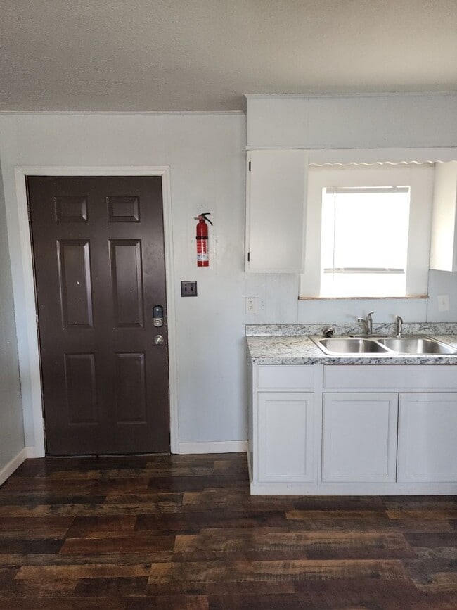 Photo - 1508 Taft St