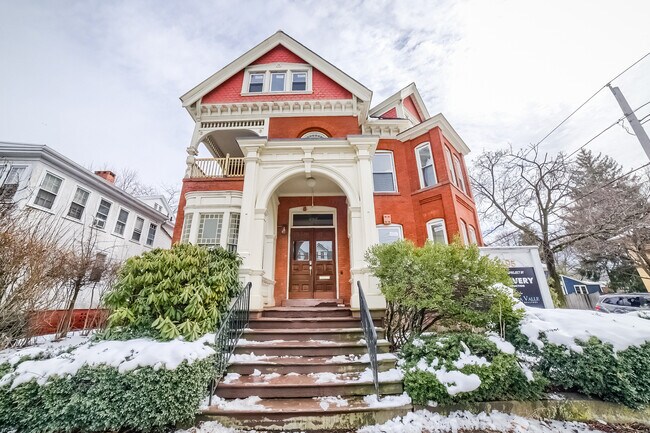 Photo - 495 Orange St Unit B- Garden Apartment