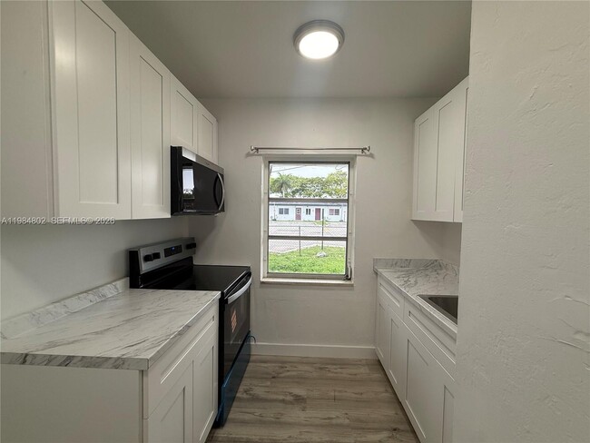 Photo - 1942 NE 172nd St Unit 1942