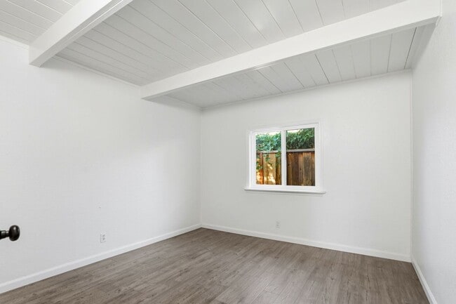 Photo - 10311 Ryan St