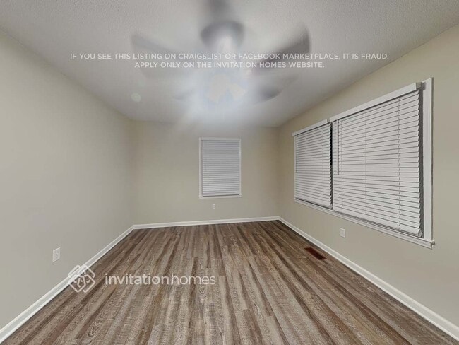 Photo - 90 Hillcrest Ave SE