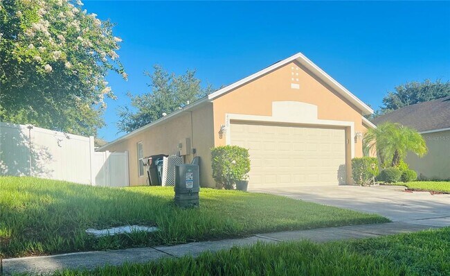 Photo - 420 Hammerstone Ave