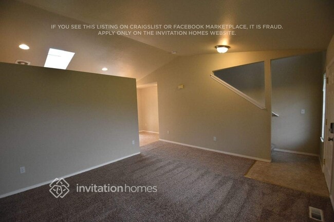 Photo - 6118 51st St NE