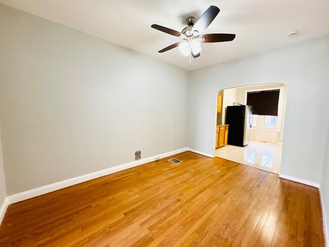 Photo - 2507 W Fayette St