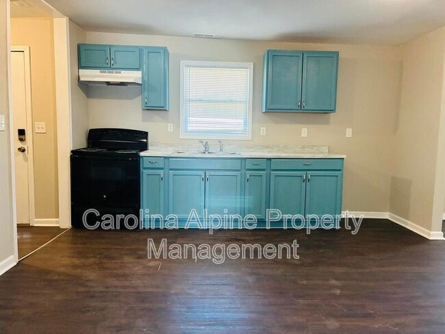 Photo - 317 N Dilling St