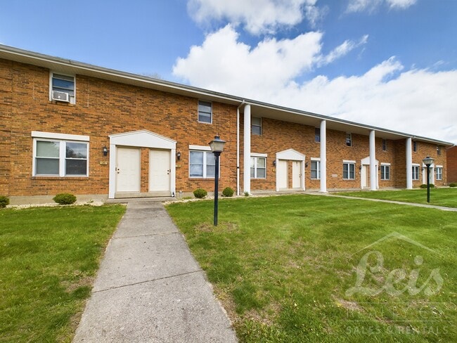 Building Photo - 1365 Chippewa Dr
