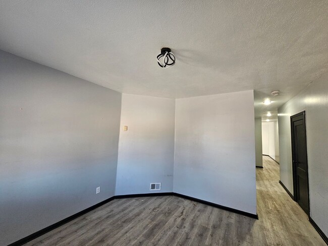 Photo - 6100 Hough Ave Unidad Apartment #2