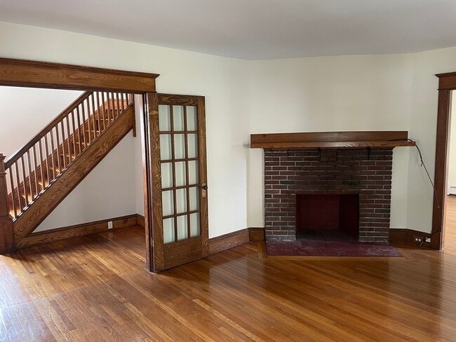 Photo - 84 Woodlawn St