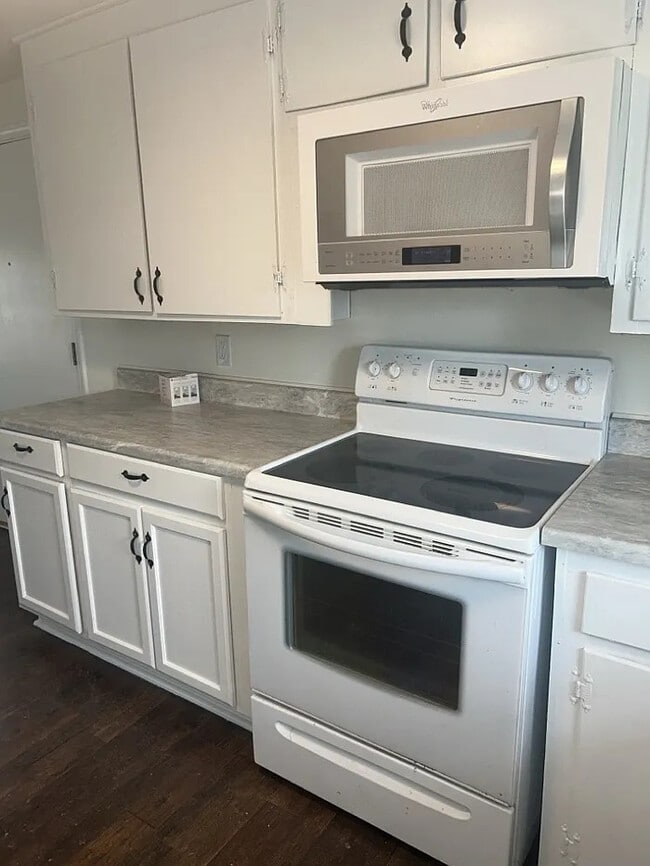 Photo - 721 Pickens Dr