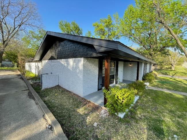 Photo - 1501 W Chestnut St