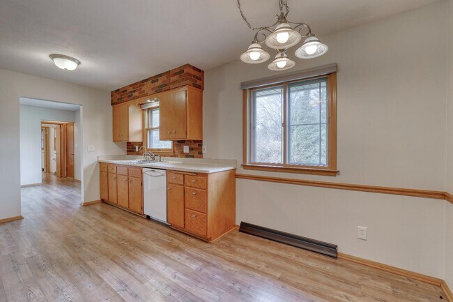 Photo - 4465 N 144th St