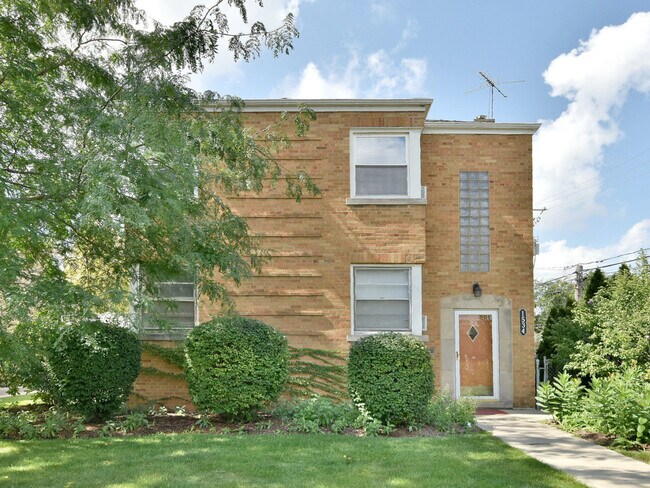 Photo - 1534 Clinton Pl Apartment Unit 2